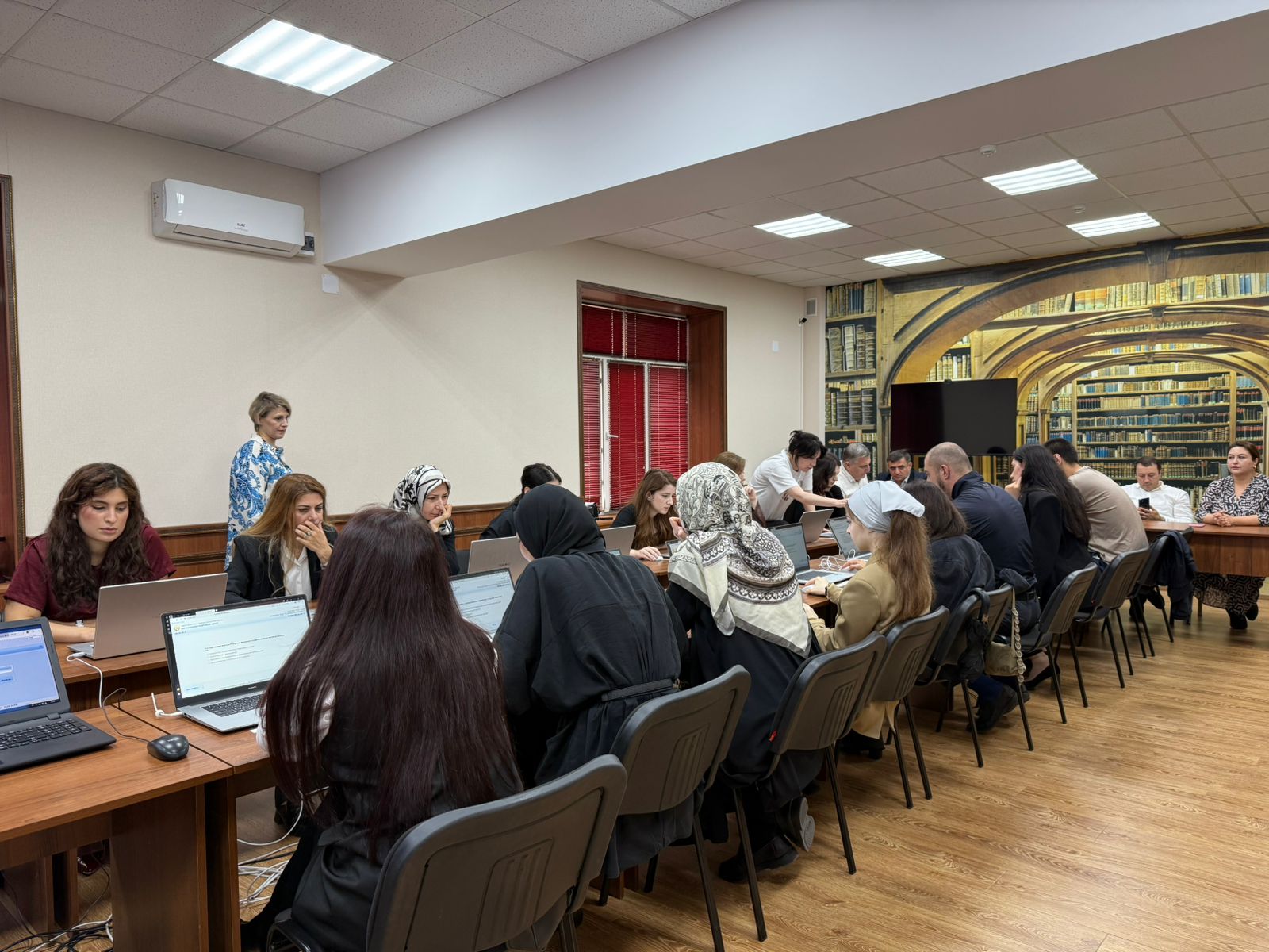 В Минэкономразвития Дагестана состоялся второй этап конкурса на замещение вакантных должностей